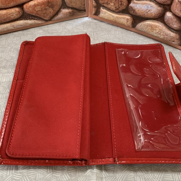 Fossil Red Leather (6") Organizer Wallet With Pen Holder & Silver Accents - Picture 11 of 16